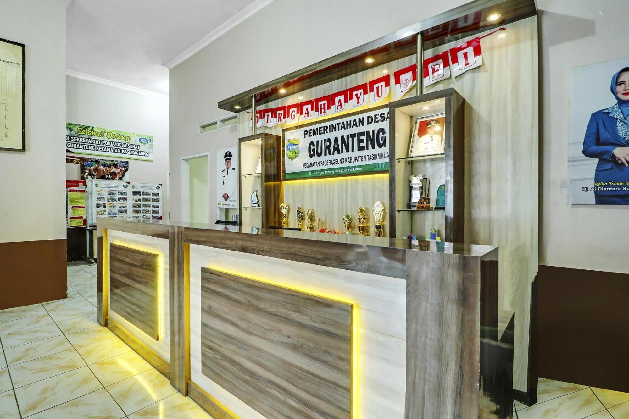 Oyo Homes 90956 Desa Wisata Guranteng Pendjalu ภายนอก รูปภาพ