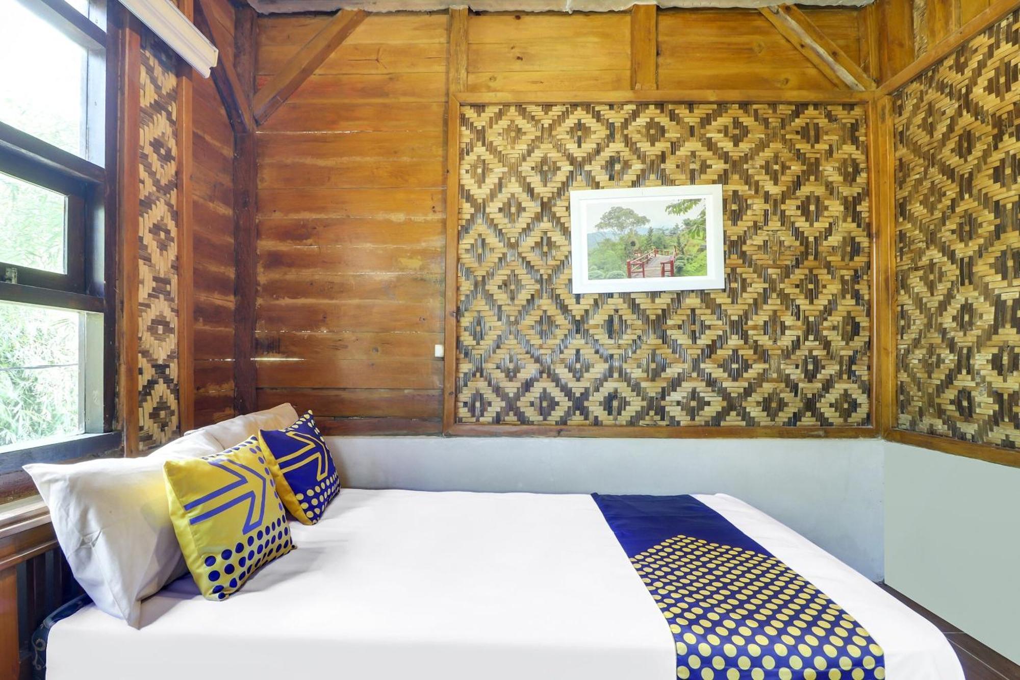 Oyo Homes 90956 Desa Wisata Guranteng Pendjalu ภายนอก รูปภาพ